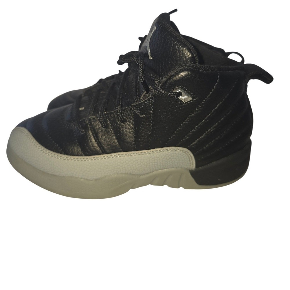 Jordan 12 Retro Black Wolf Grey Kids Basketball 151186-010 Size 13.5C No box